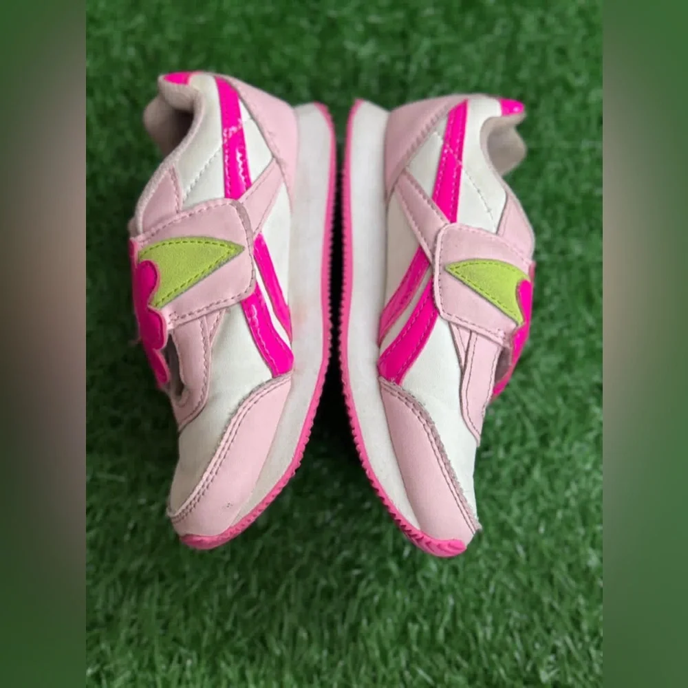 Reebok Kids Sneakers with‎ Pink and Green Floral Design Size 10